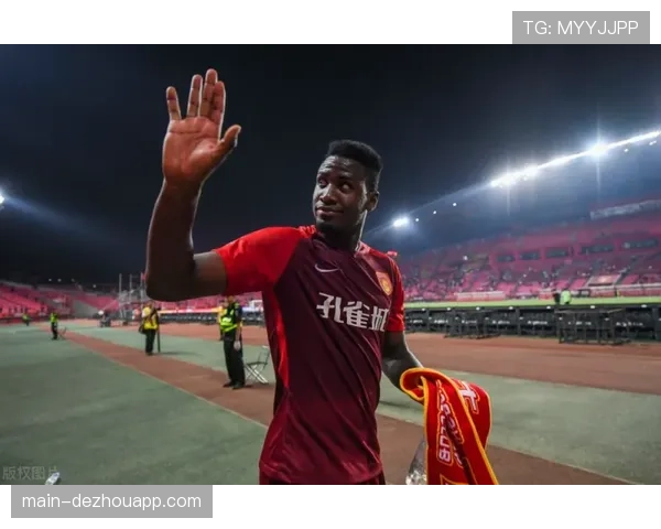 卡迪斯身高优势头球能力出色 三镇中锋对落点判断精准成武器